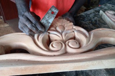 Decoration of caving design